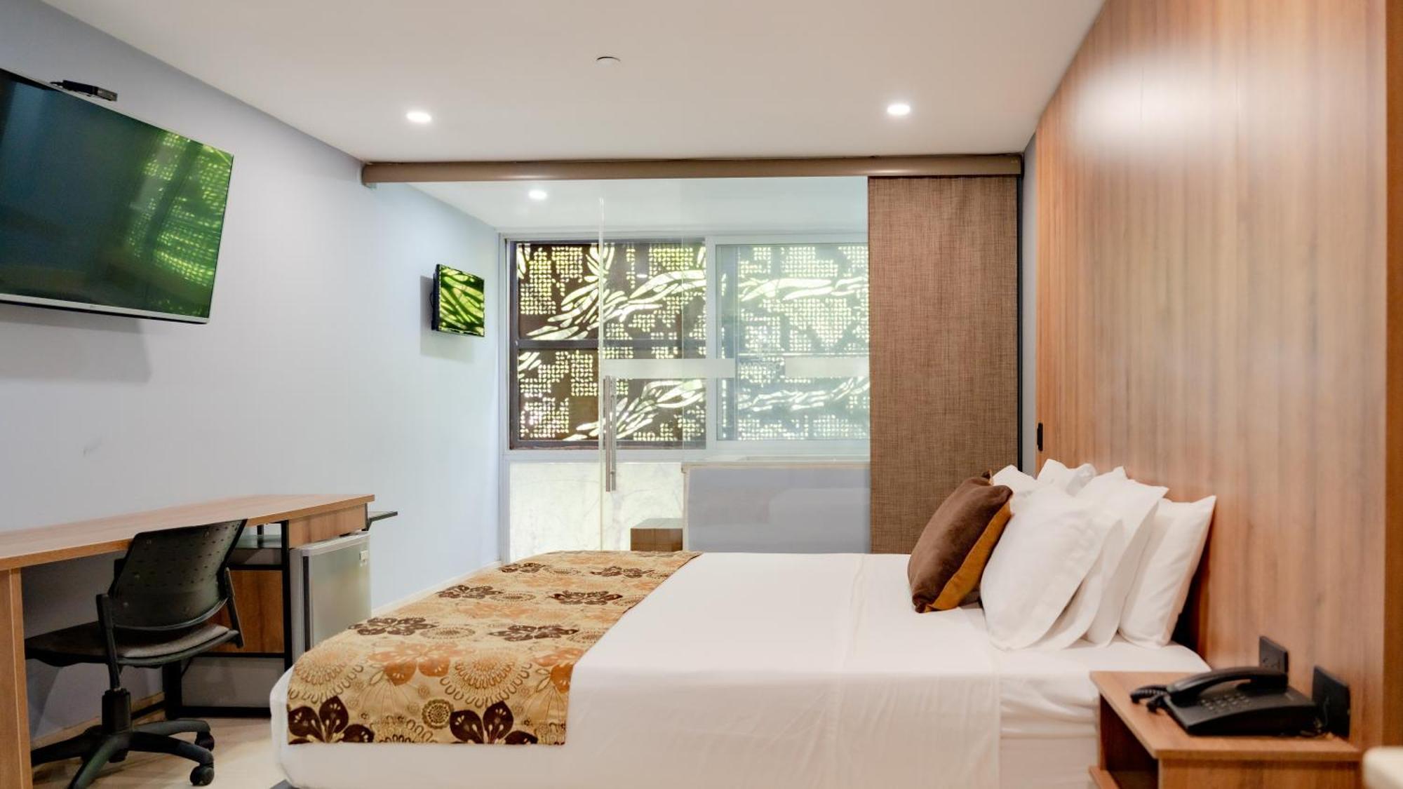Hotel Madeiro 麦德林 外观 照片