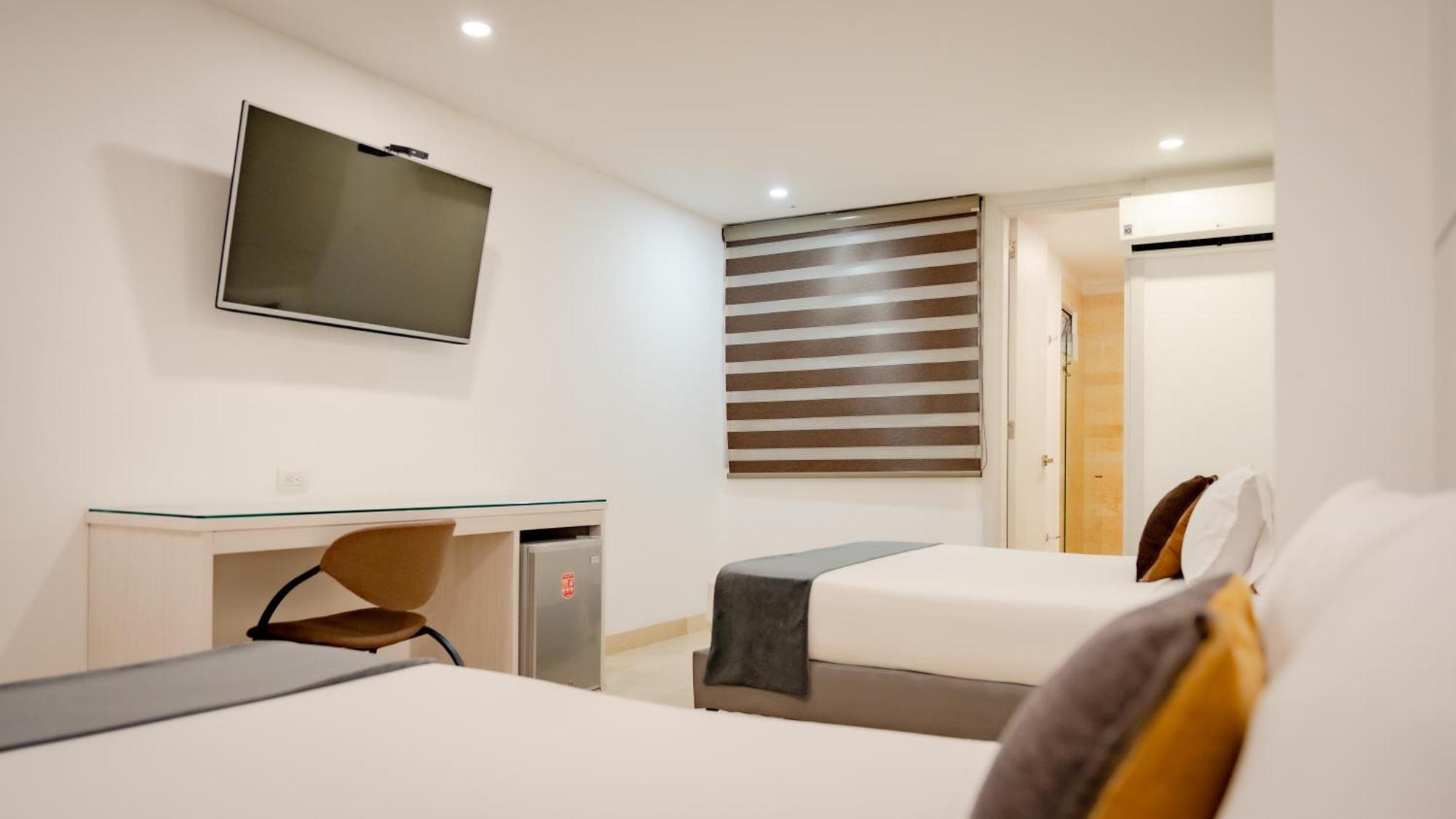 Hotel Madeiro 麦德林 外观 照片