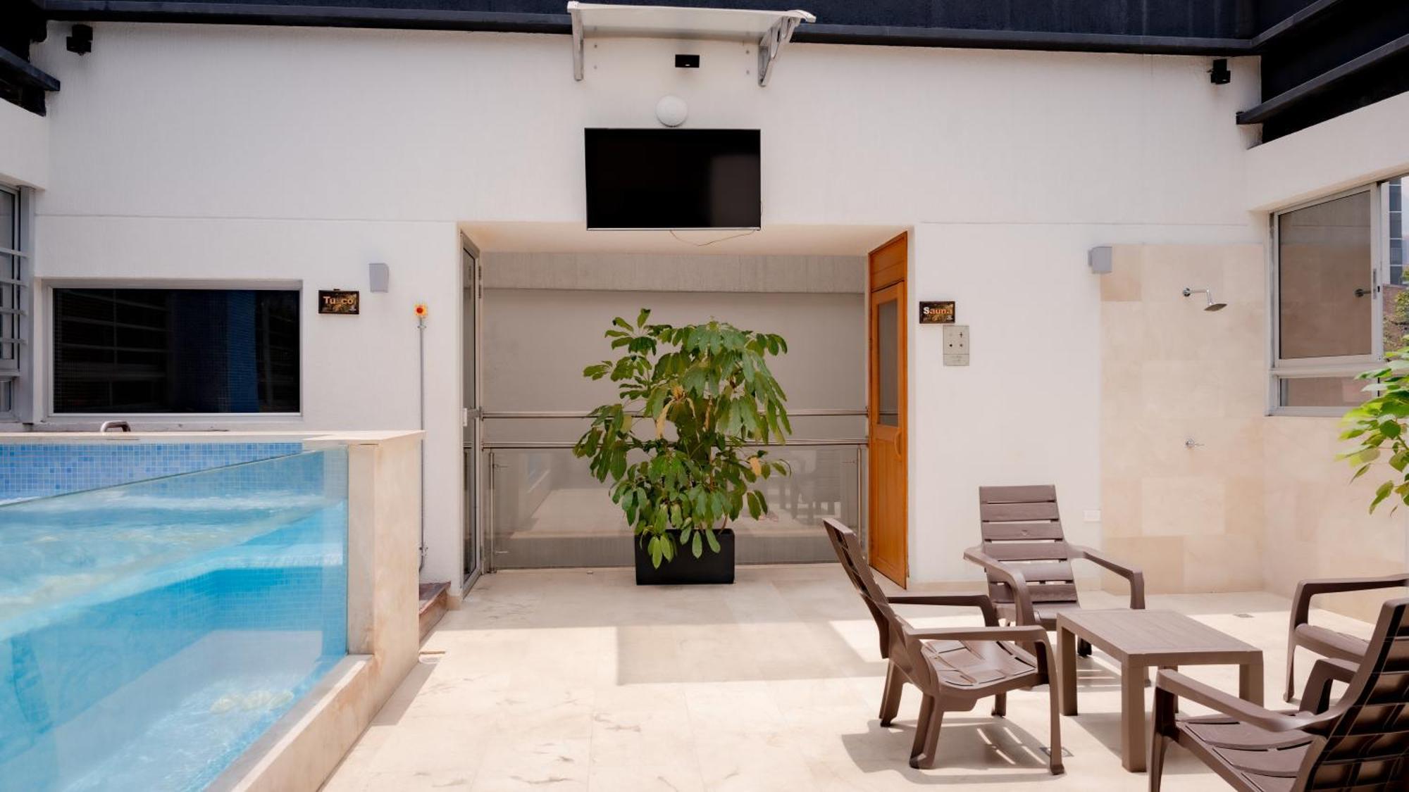 Hotel Madeiro 麦德林 外观 照片